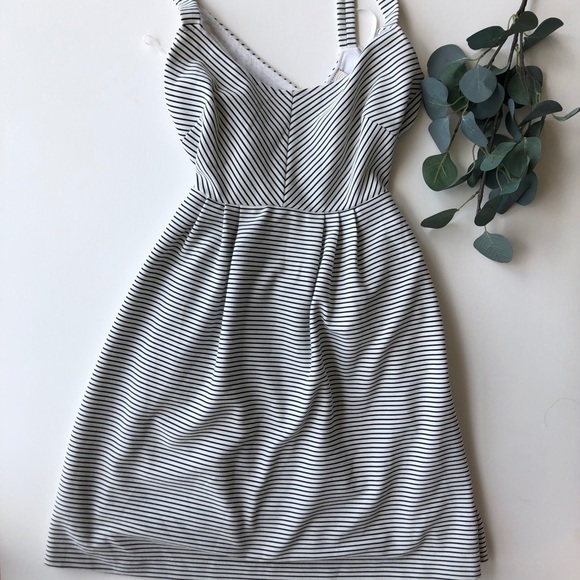 Anthropologie Dresses & Skirts - Anthropologie Postmark Striped Dress
